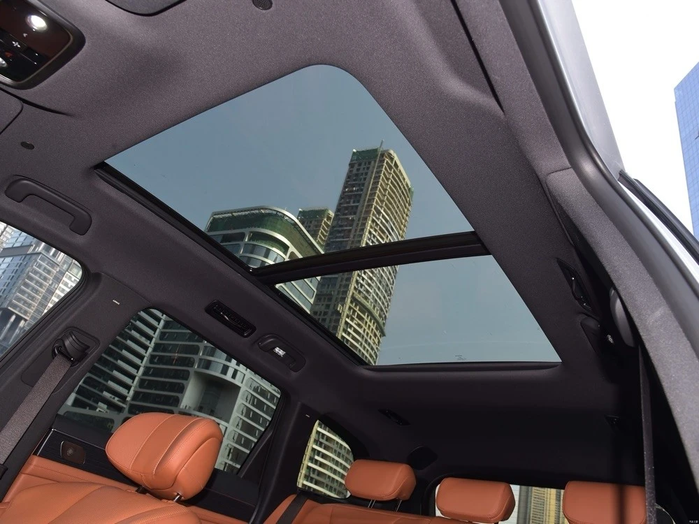 Aito M7 electric SUV